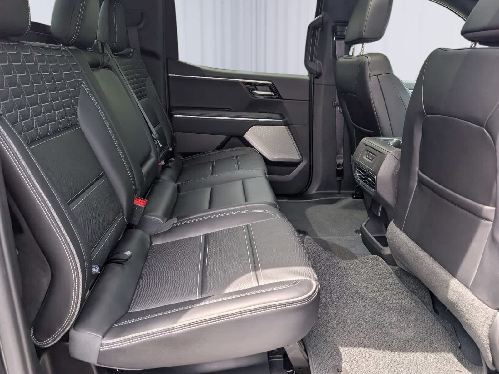Certified 2025 GMC Sierra EV Denali AWD/4WD image 10