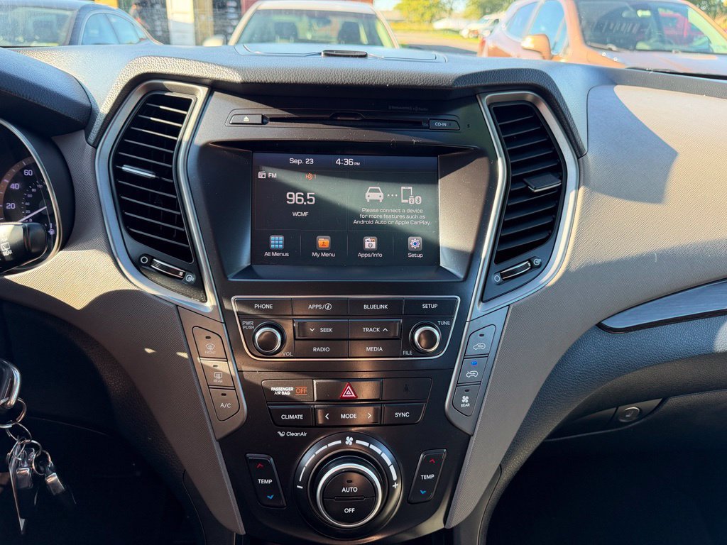 Used 2019 Hyundai Santa Fe XL SE AWD/4WD image 12