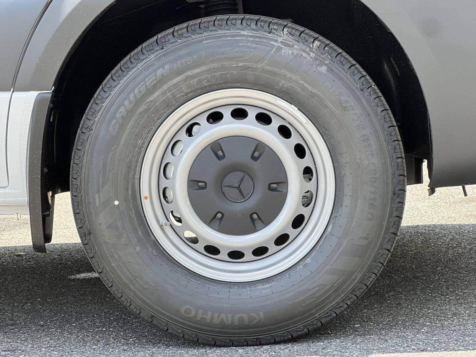 New 2025 Mercedes-Benz Sprinter 2500 image 10