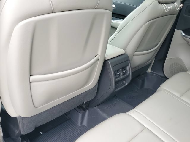 Used 2019 Cadillac XT4 Premium Luxury w/ Cold Weather Package AWD/4WD image 10