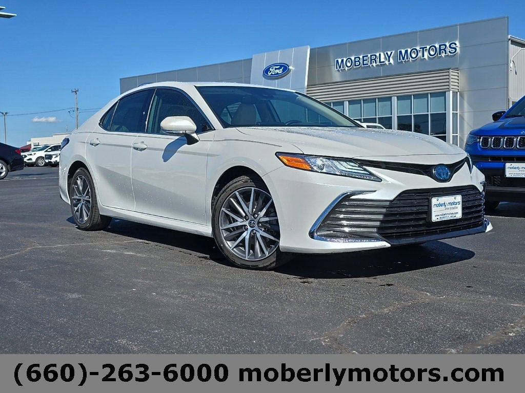 Used 2022 Toyota Camry XLE