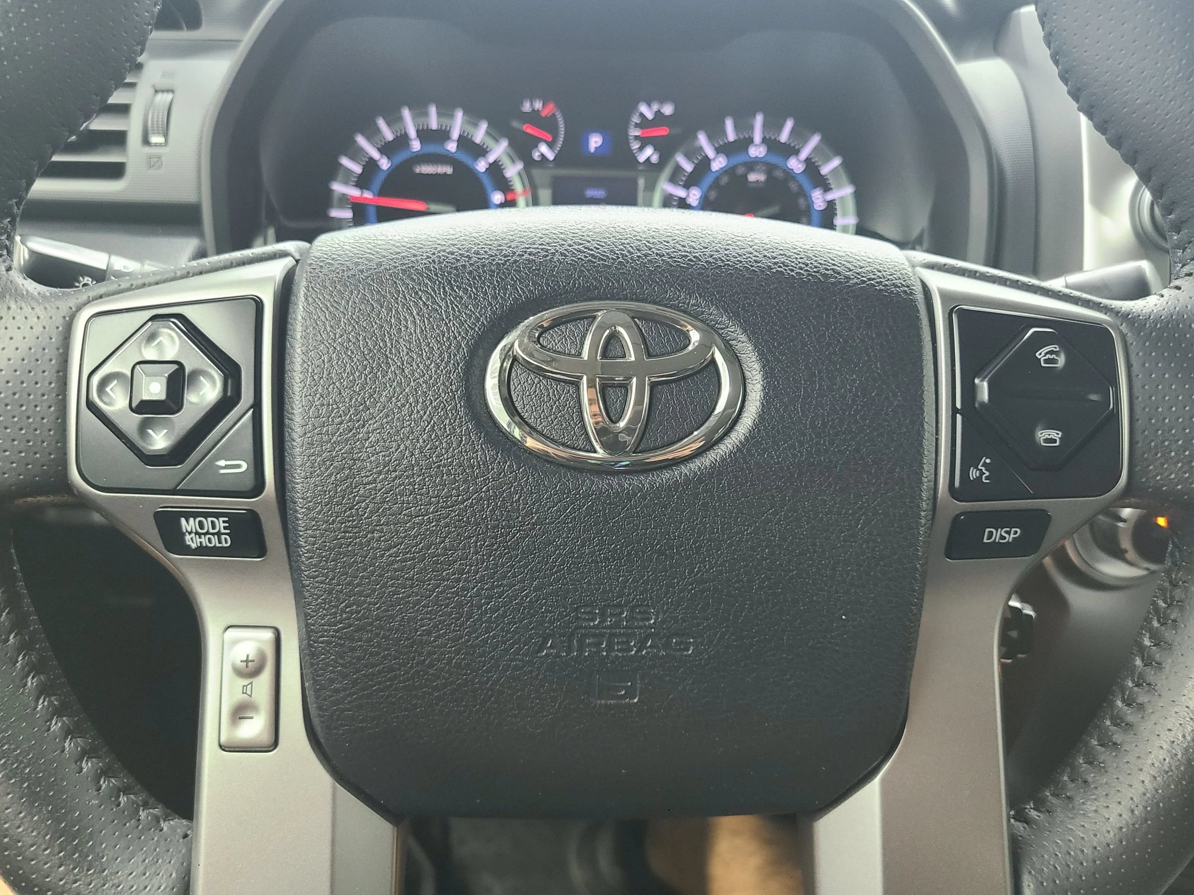 Used 2018 Toyota 4Runner Limited AWD/4WD image 29