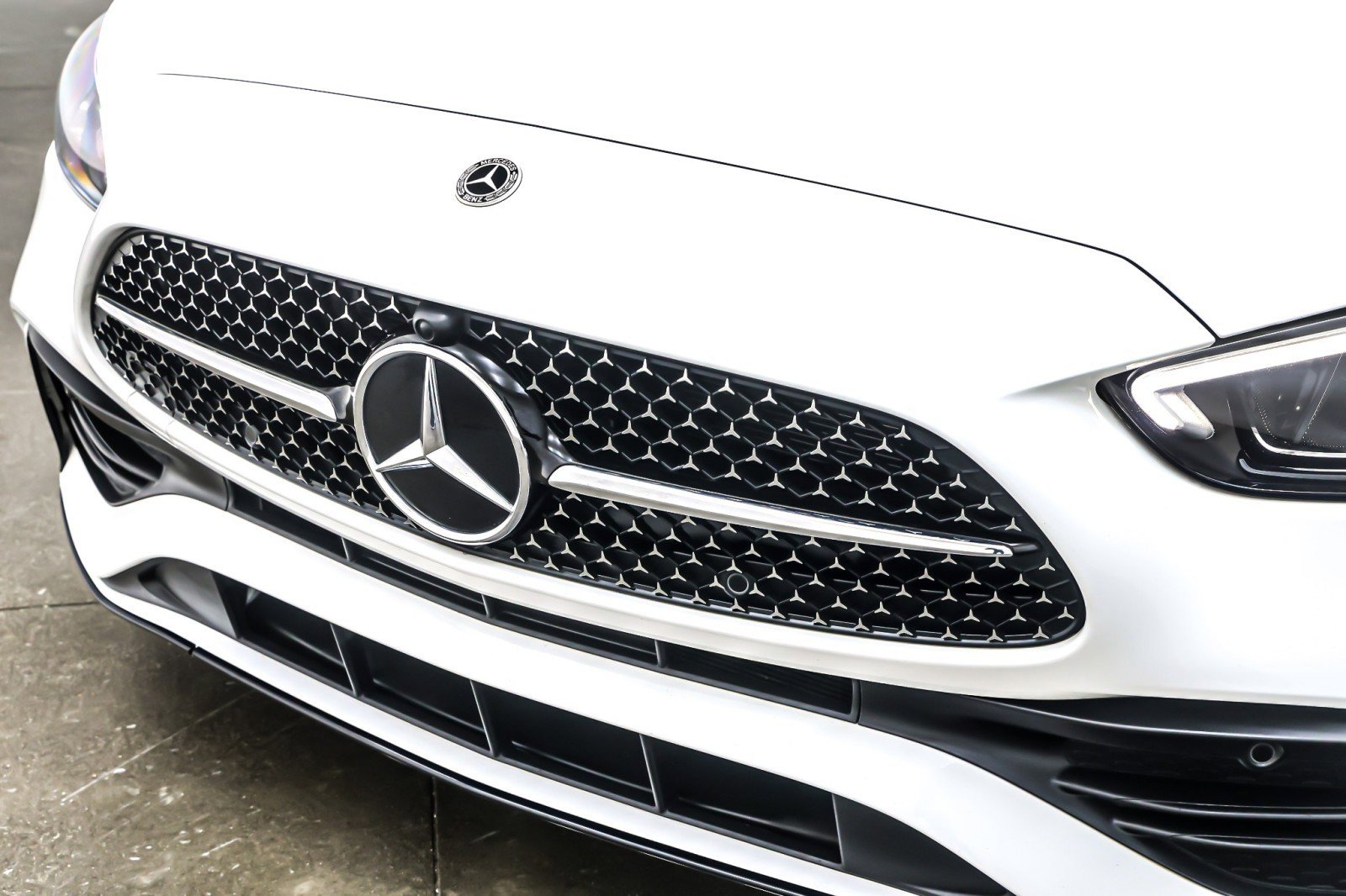 Used 2023 Mercedes-Benz C 300 Sedan image 14