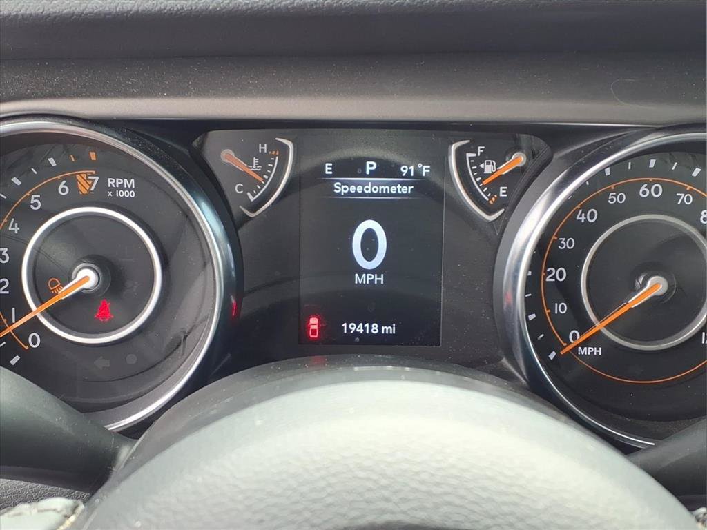 Certified 2023 Jeep Gladiator Sport AWD/4WD image 16