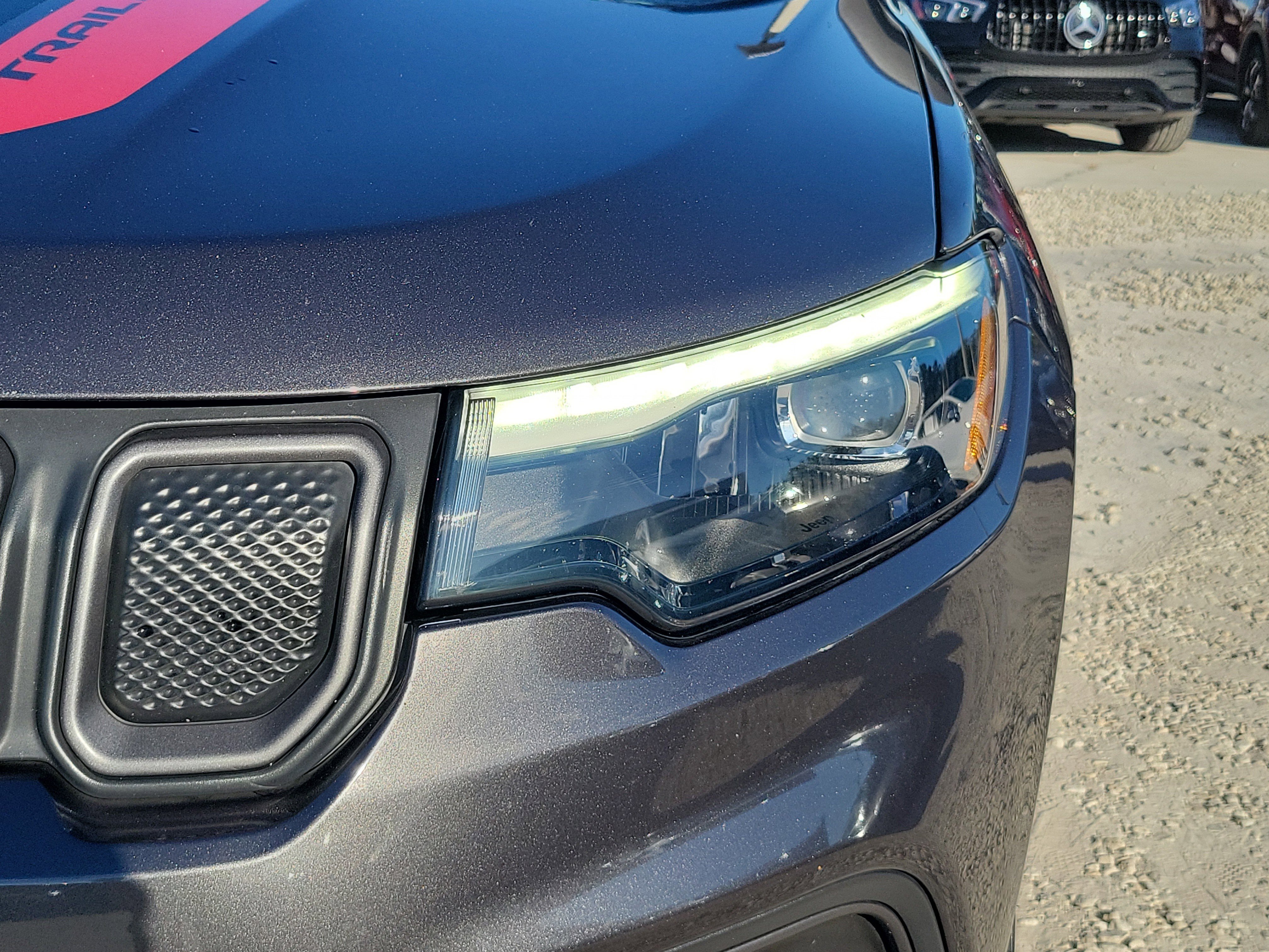 Used 2022 Jeep Compass Trailhawk w/ Trailhawk Elite Group image 9