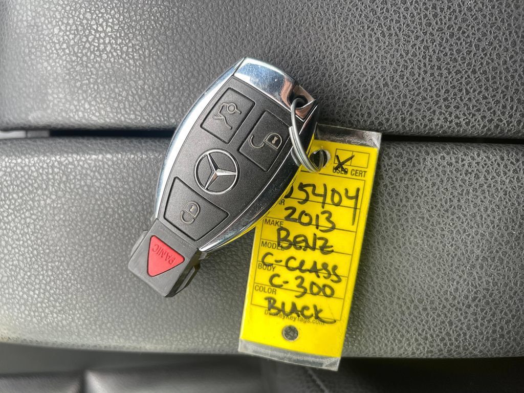 Used 2013 Mercedes-Benz C 300 4MATIC Sedan image 33