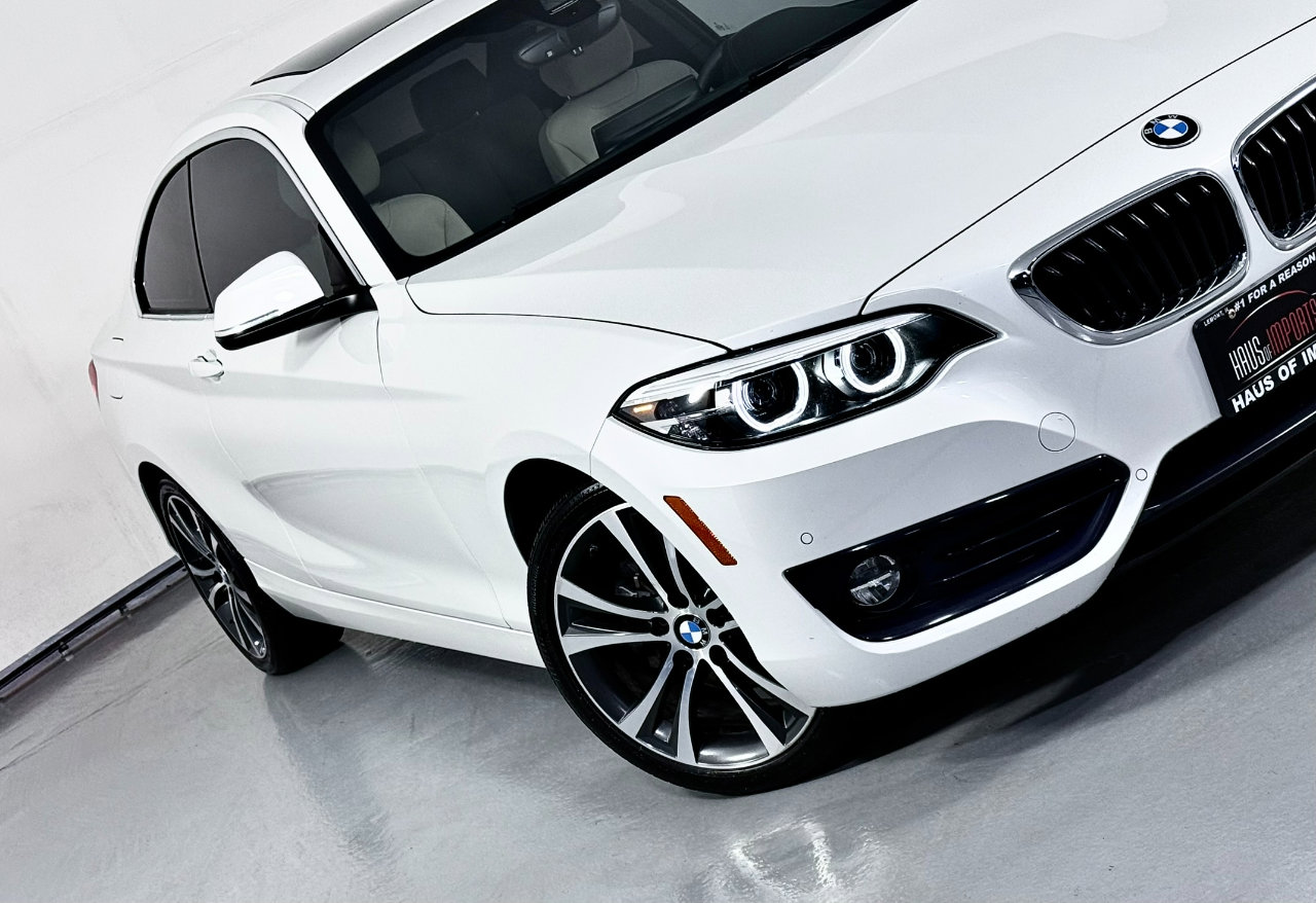 Used 2019 BMW 230i Coupe w/ Premium Package image 4