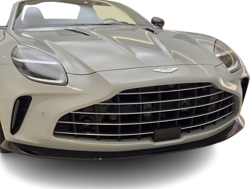 New 2026 Aston Martin V8 Vantage S RWD image 4