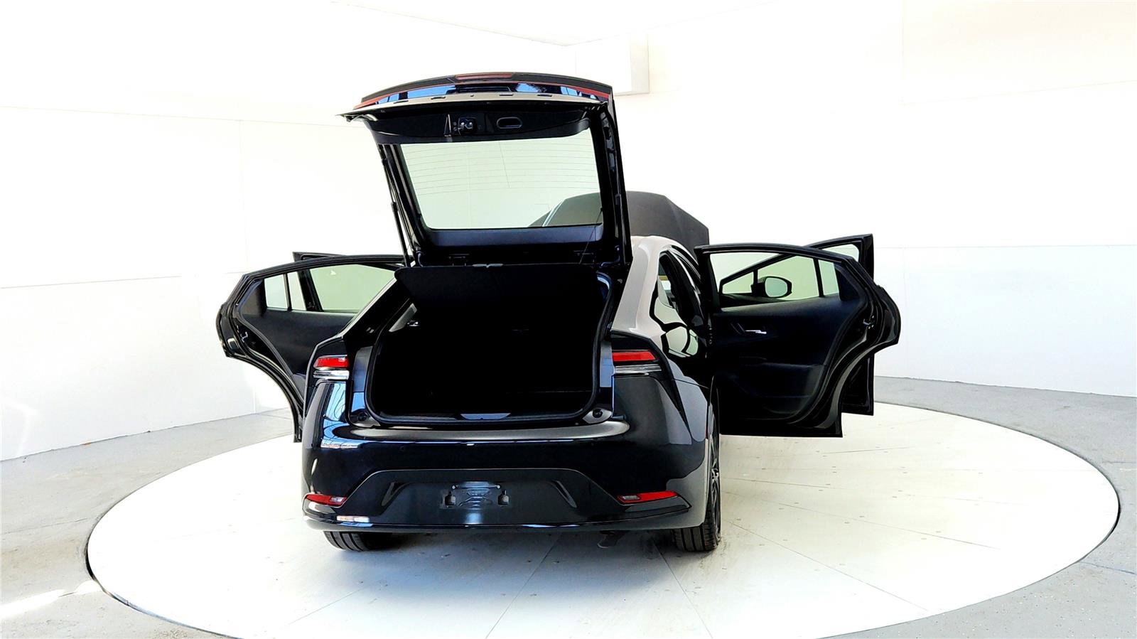 Used 2026 Toyota Prius AWD image 11