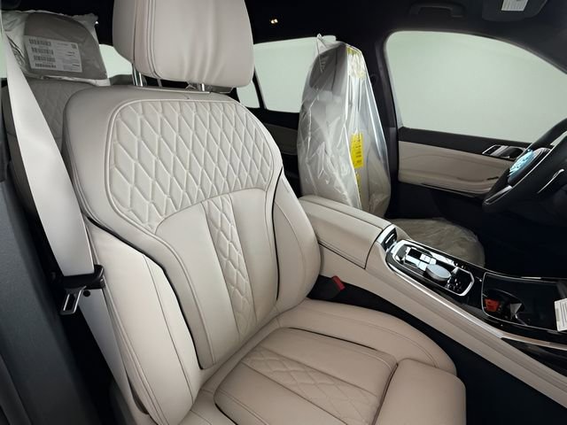 Used 2026 BMW X7 xDrive40i w/ M Sport Package image 29