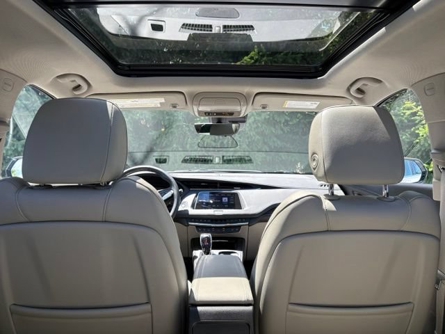 Certified 2023 Cadillac XT4 Premium Luxury w/ Enhanced Visibility Package AWD/4WD image 7