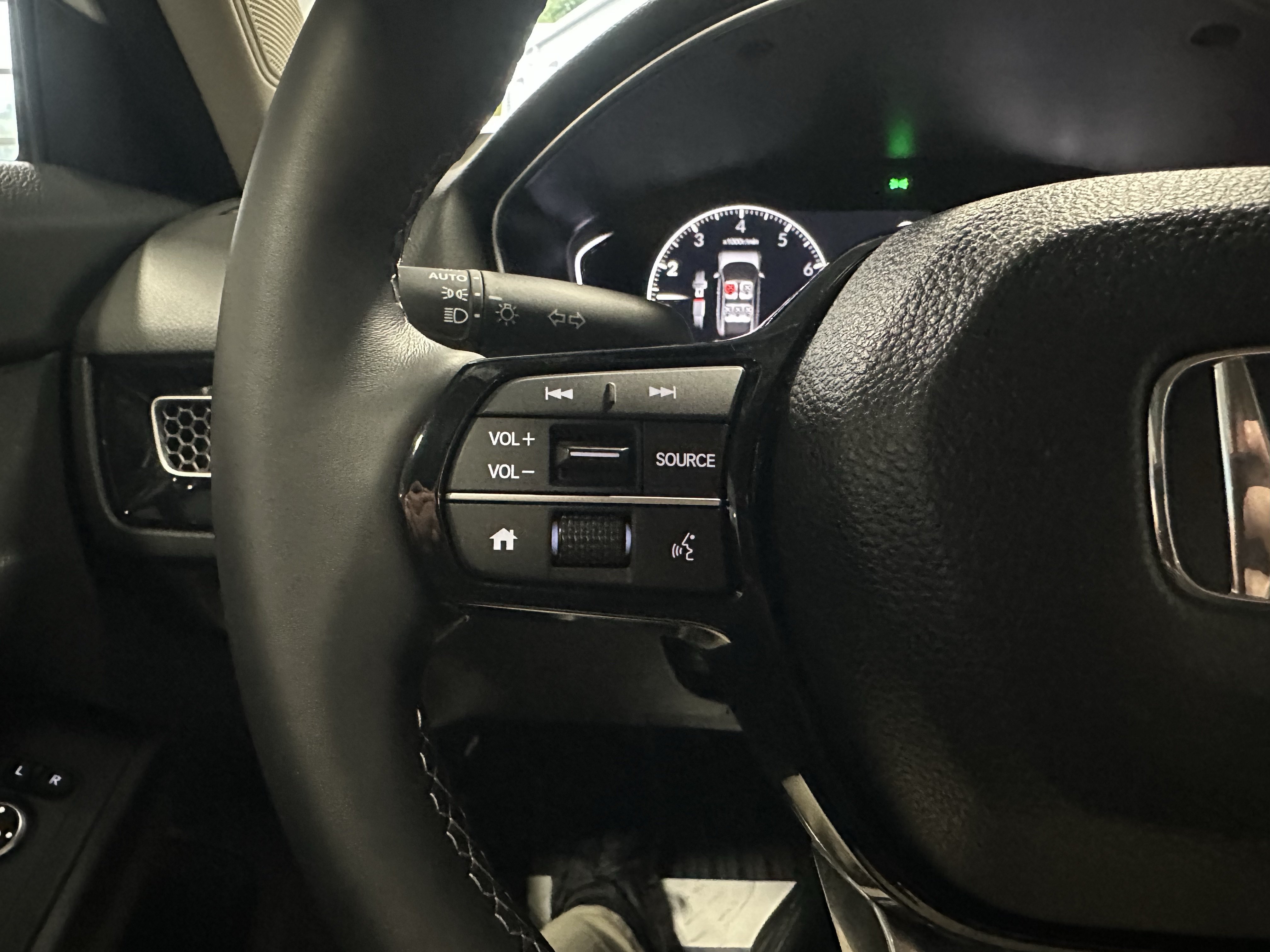 Used 2023 Honda Civic EX-L image 11