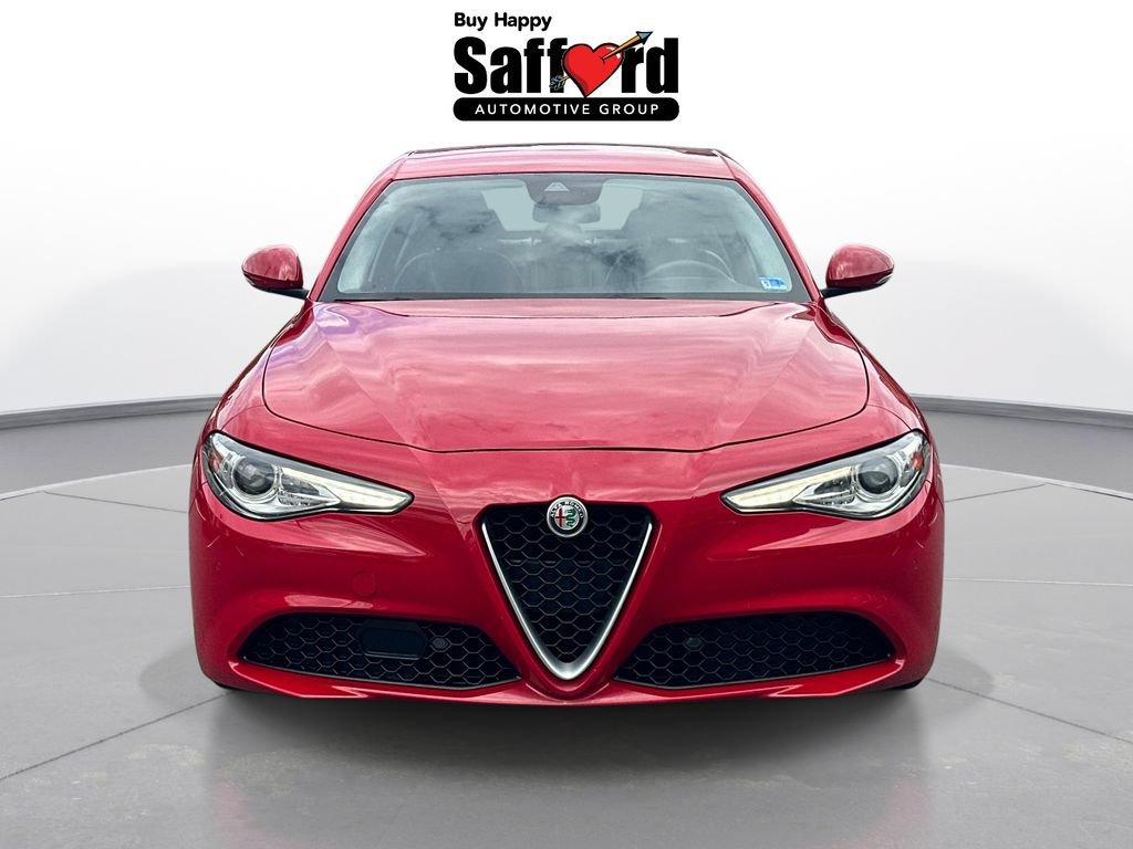 Used 2018 Alfa Romeo Giulia Ti w/ Quick Order Package 22Z Lusso RWD image 7