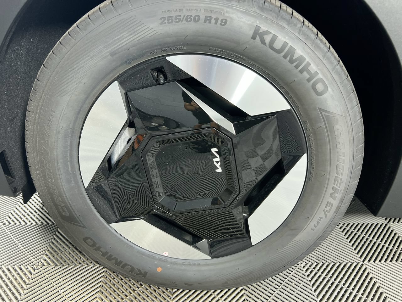 New 2026 Kia EV9 Wind AWD/4WD image 12
