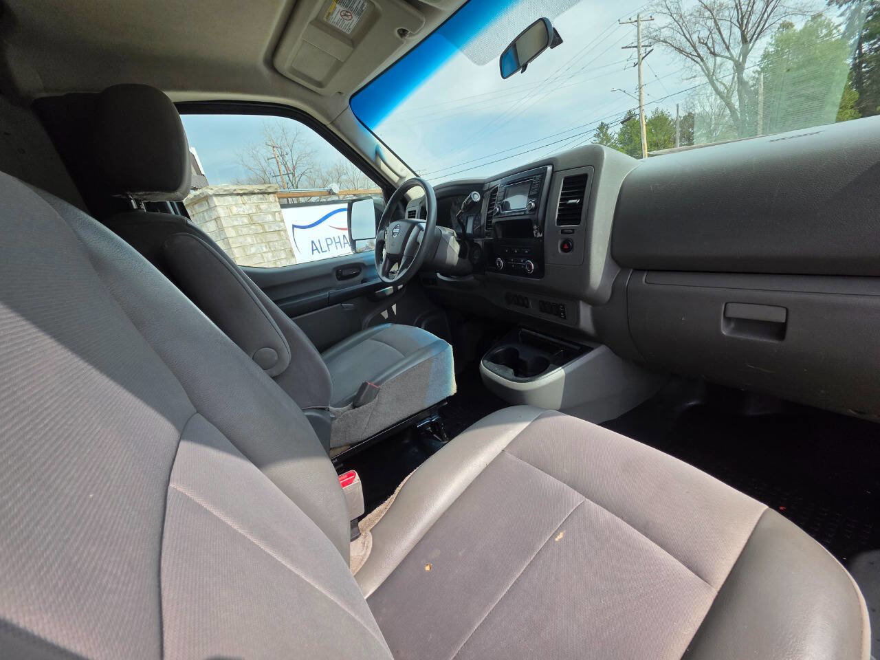 Used 2018 Nissan NV 1500 S w/ Rear Door Glass Package image 10