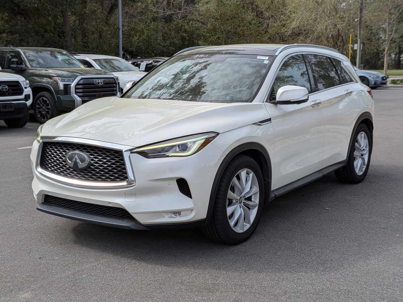 Used 2019 INFINITI QX50 Essential w/ Premium Heat Package image 7