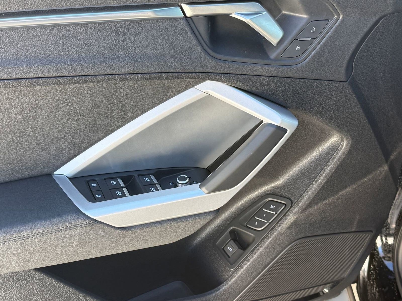 Certified 2025 Audi Q3 2.0T Premium Plus w/ Premium Plus Package image 13