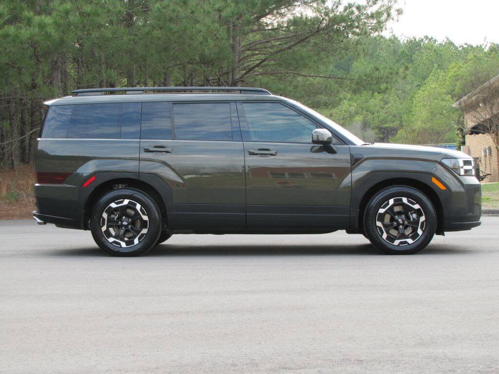 Used 2025 Hyundai Santa Fe SEL image 5