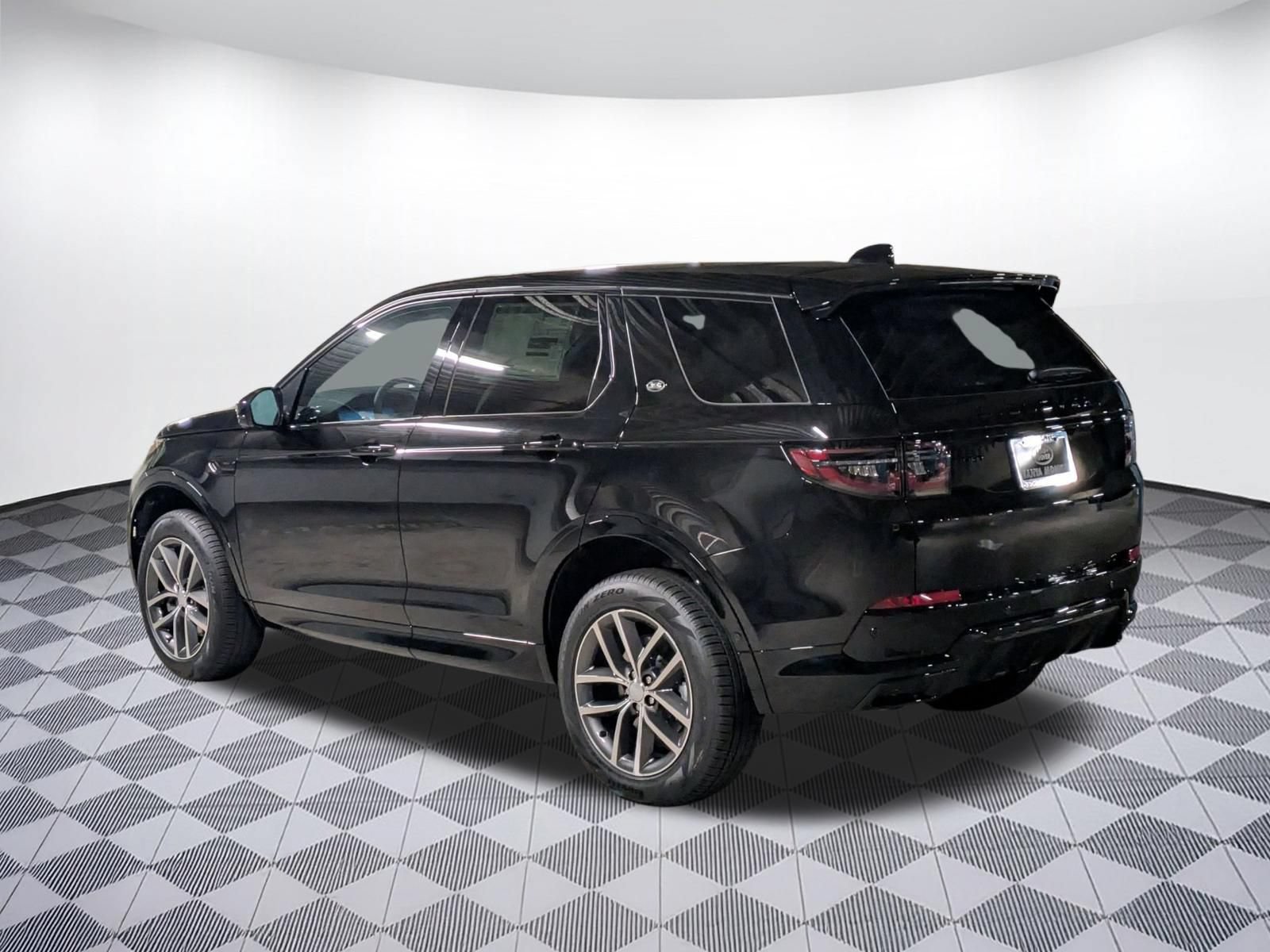 New 2026 Land Rover Discovery Sport Landmark AWD/4WD image 3