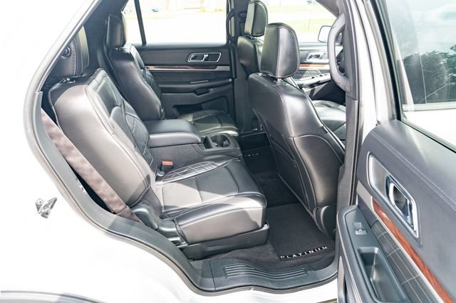 Used 2019 Ford Explorer Platinum AWD/4WD image 40