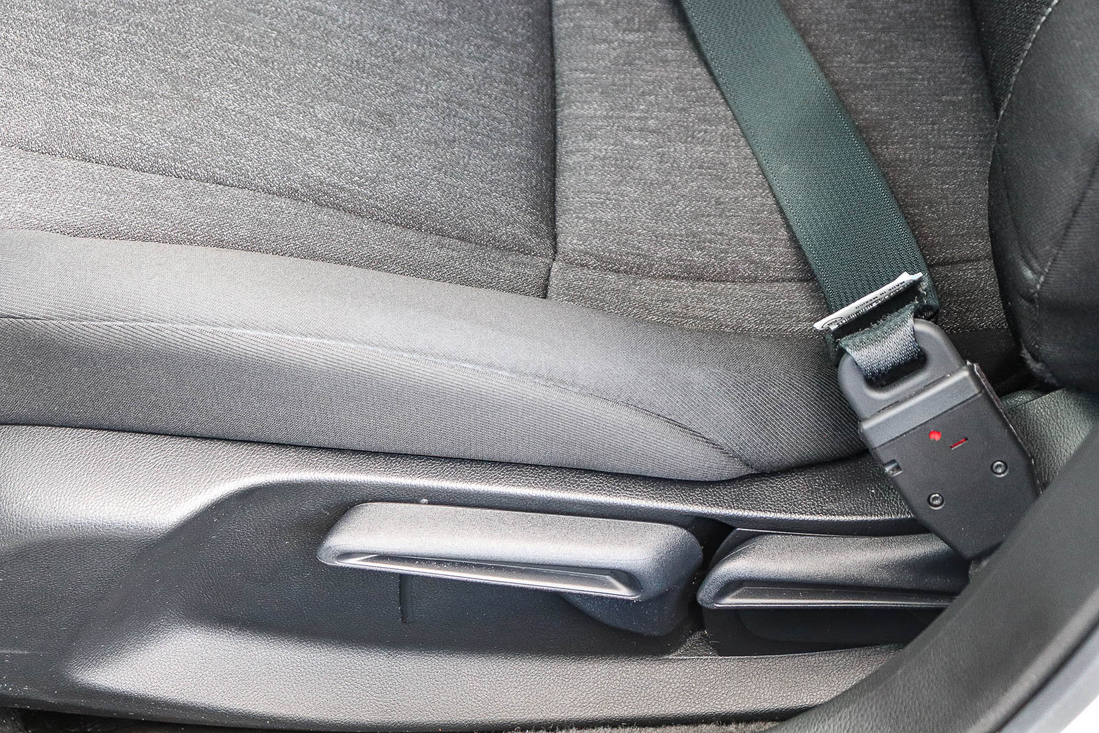 Certified 2025 Honda Accord LX image 25