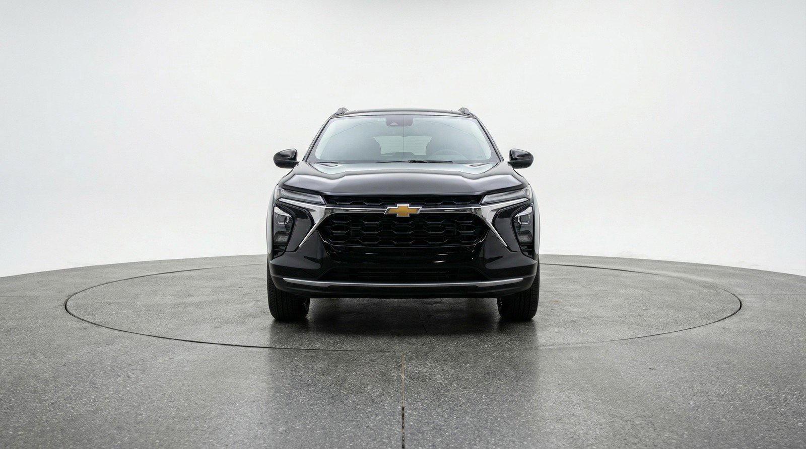 Used 2025 Chevrolet Trax LT image 2