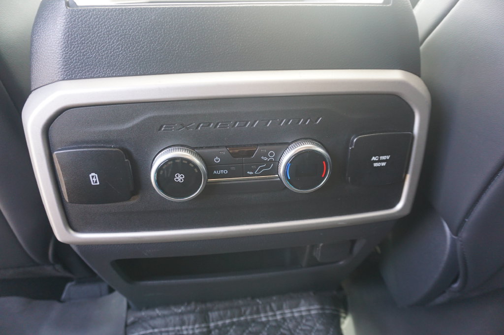 Used 2022 Ford Expedition Max XLT RWD image 17