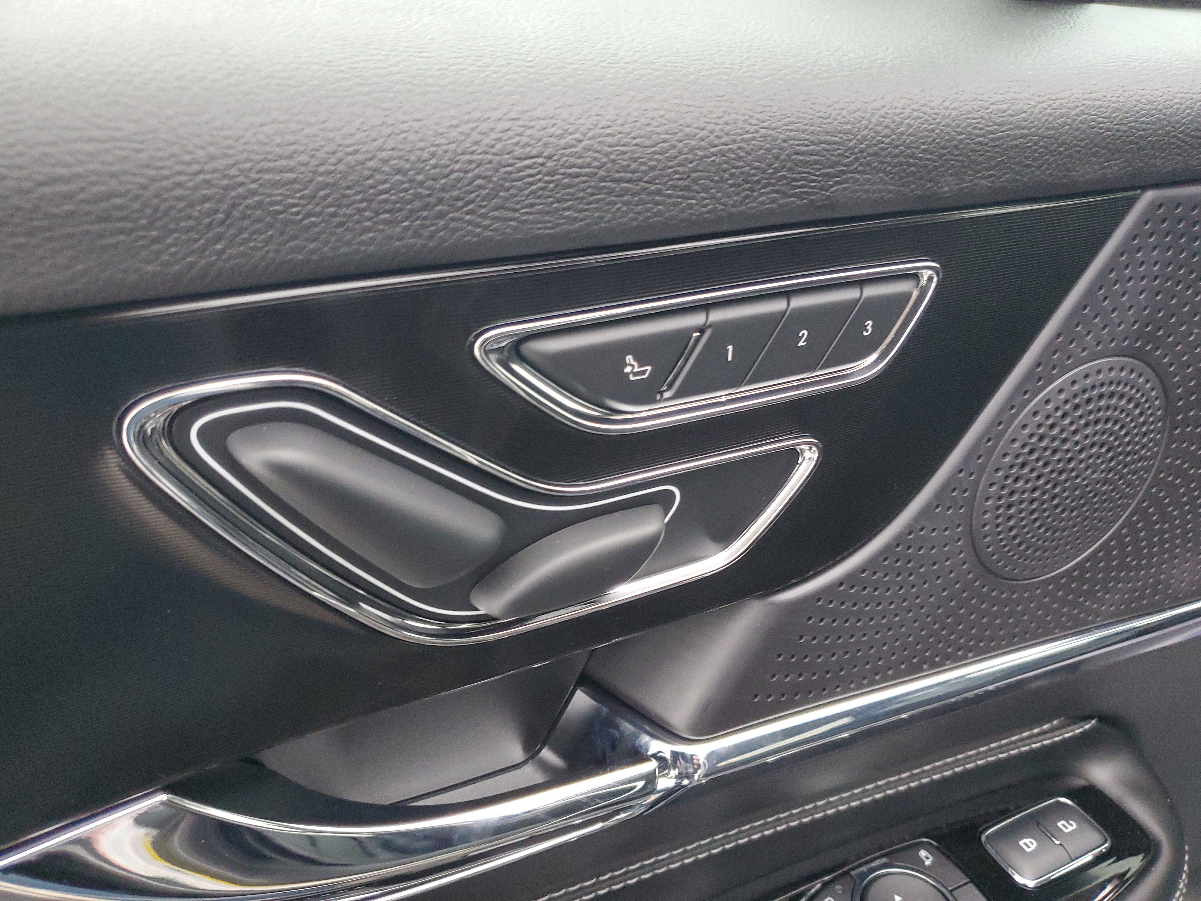 New 2025 Lincoln Corsair Reserve w/ Jet Appearance Package image 9