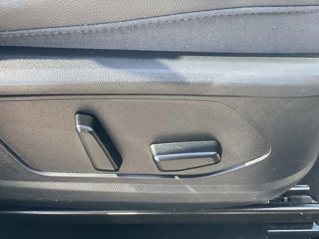 Certified 2023 Hyundai Tucson Limited FWD image 27
