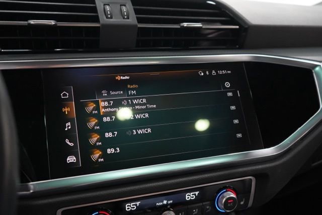 Used 2023 Audi Q3 2.0T Premium image 26