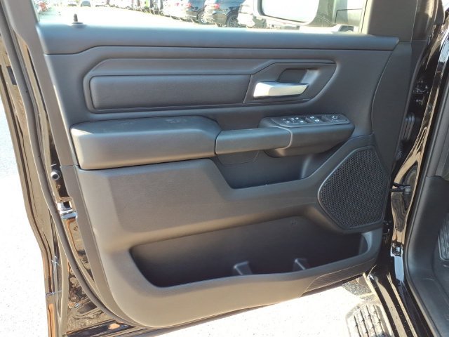 New 2026 RAM 1500 Express AWD/4WD image 17