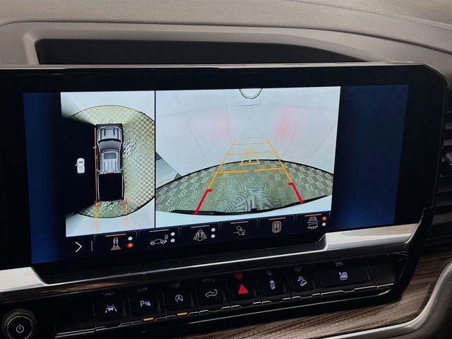 Used 2025 Chevrolet Silverado 1500 LT Trail Boss w/ Convenience Package II AWD/4WD image 16