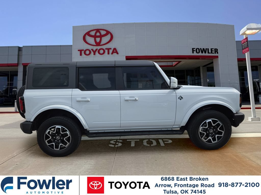 Used 2023 Ford Bronco Outer Banks AWD/4WD image 4
