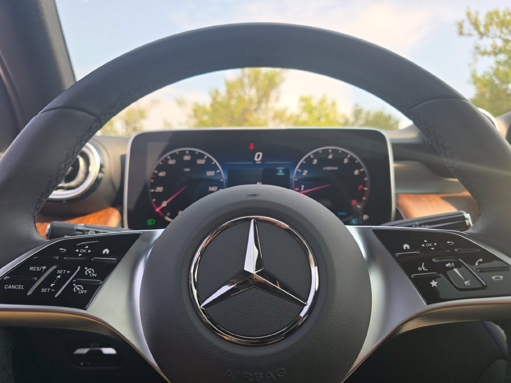 Certified 2026 Mercedes-Benz GLC 300 4MATIC image 30