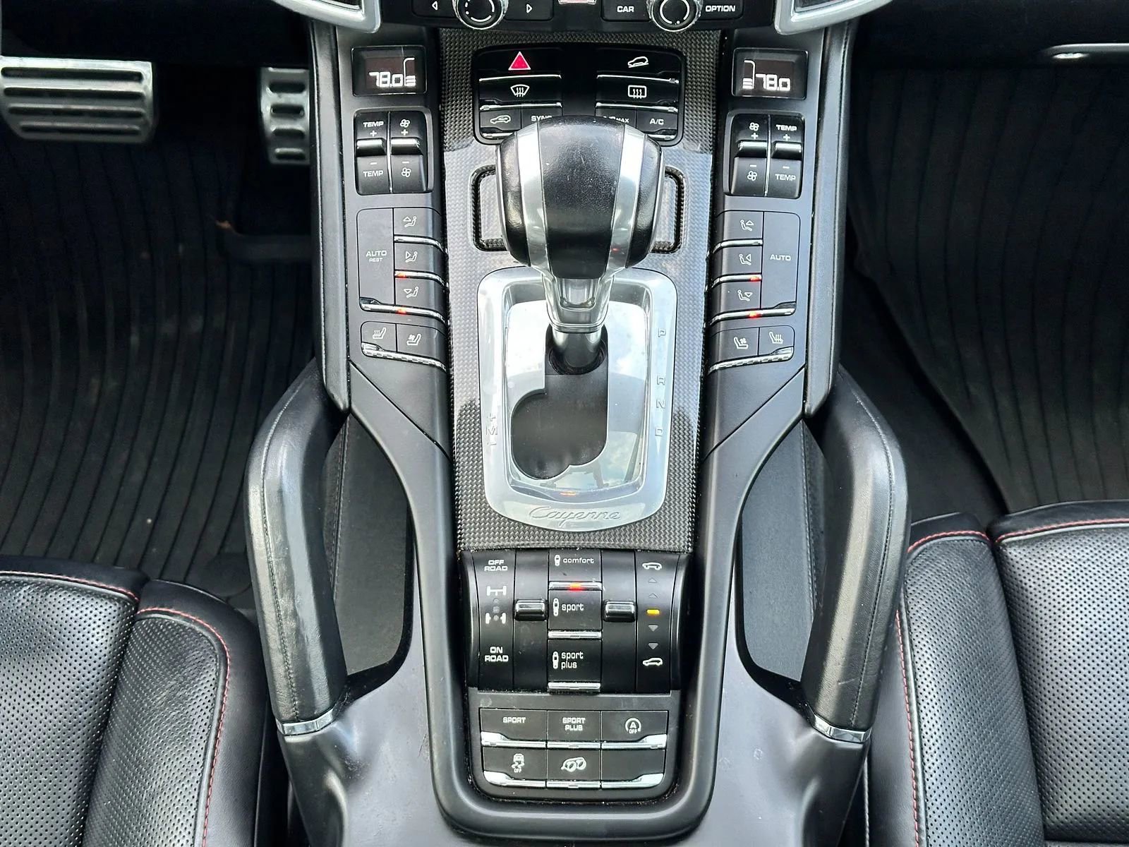 Used 2016 Porsche Cayenne GTS image 15