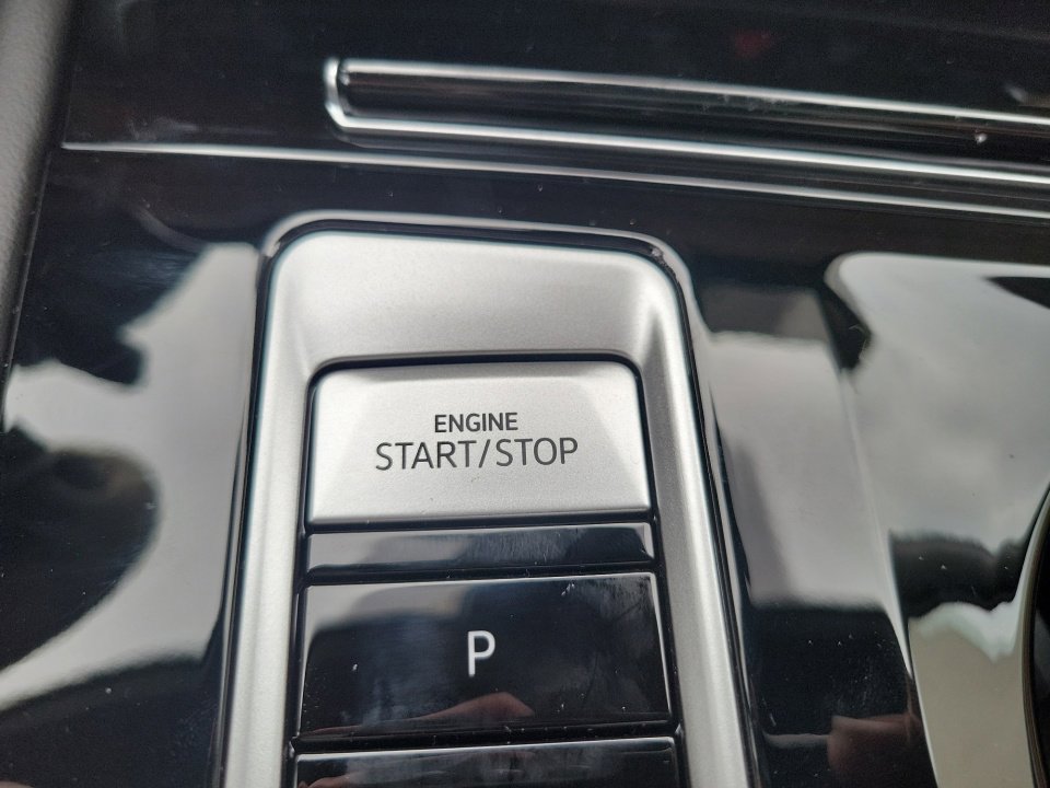 New 2026 Volkswagen Atlas Cross Sport SEL R-Line image 20