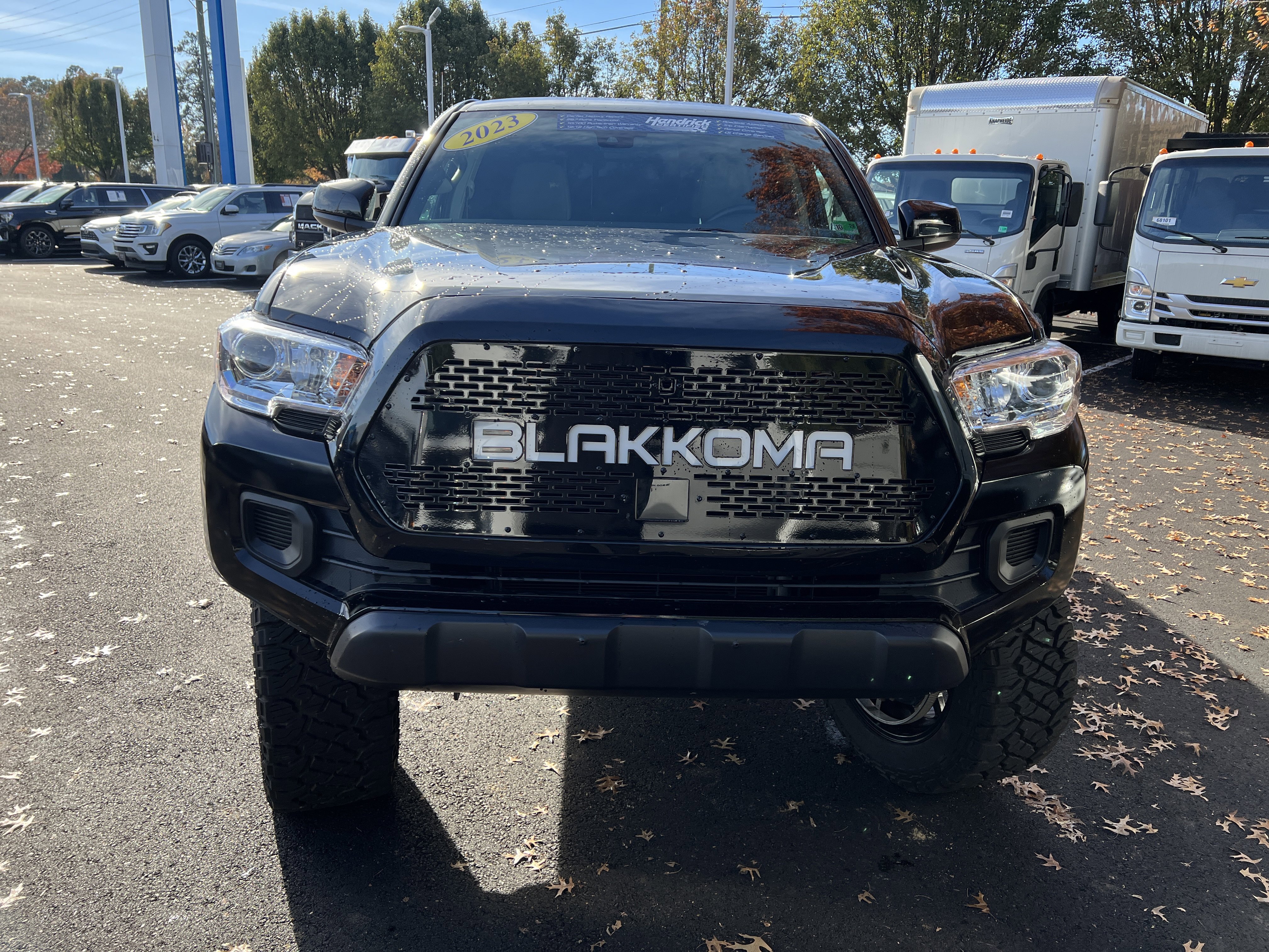 Used 2023 Toyota Tacoma SR image 3