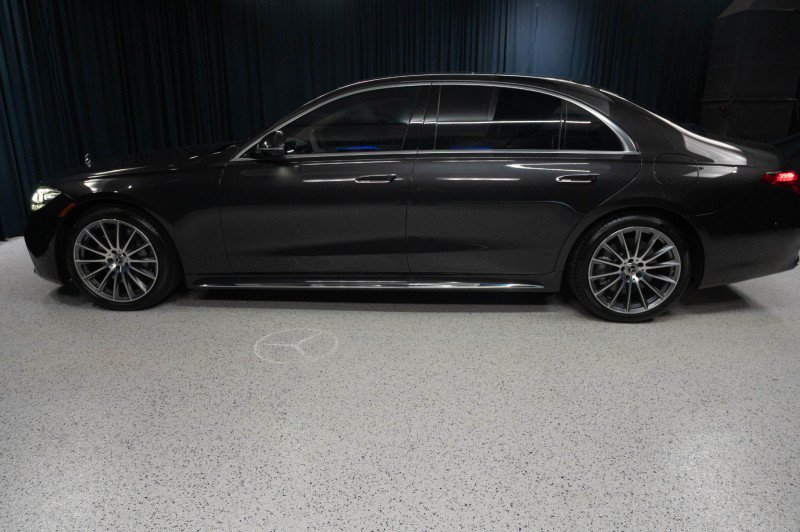 Certified 2026 Mercedes-Benz S 580e 4MATIC Sedan image 8