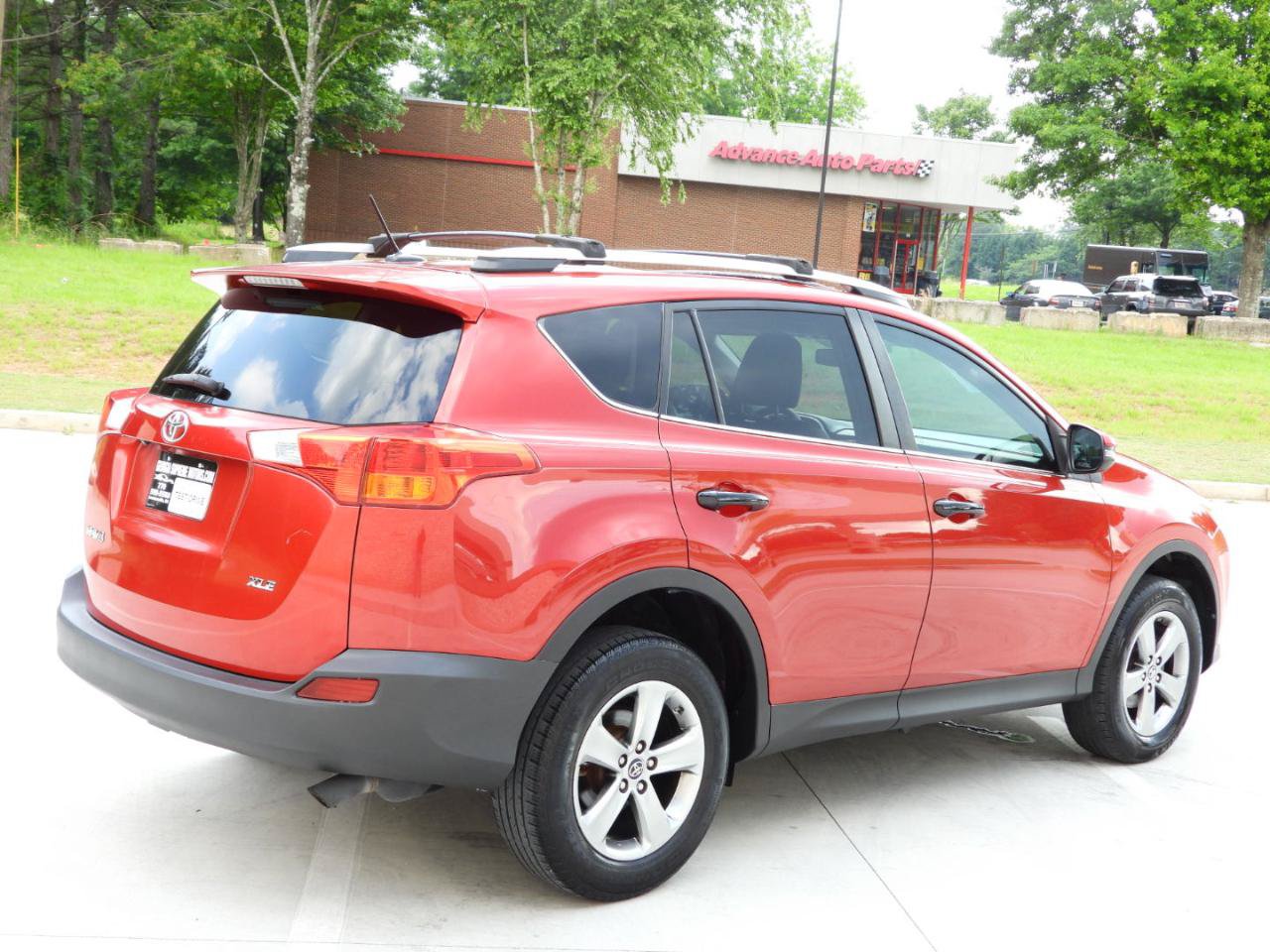 Used 2015 Toyota RAV4 XLE FWD image 23