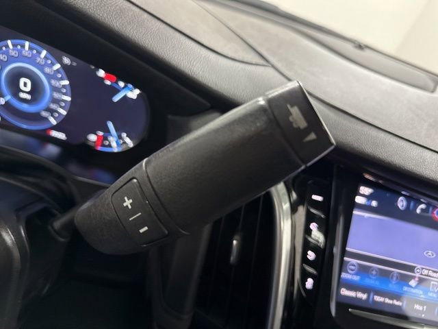 Used 2020 Cadillac Escalade ESV Luxury AWD/4WD image 19