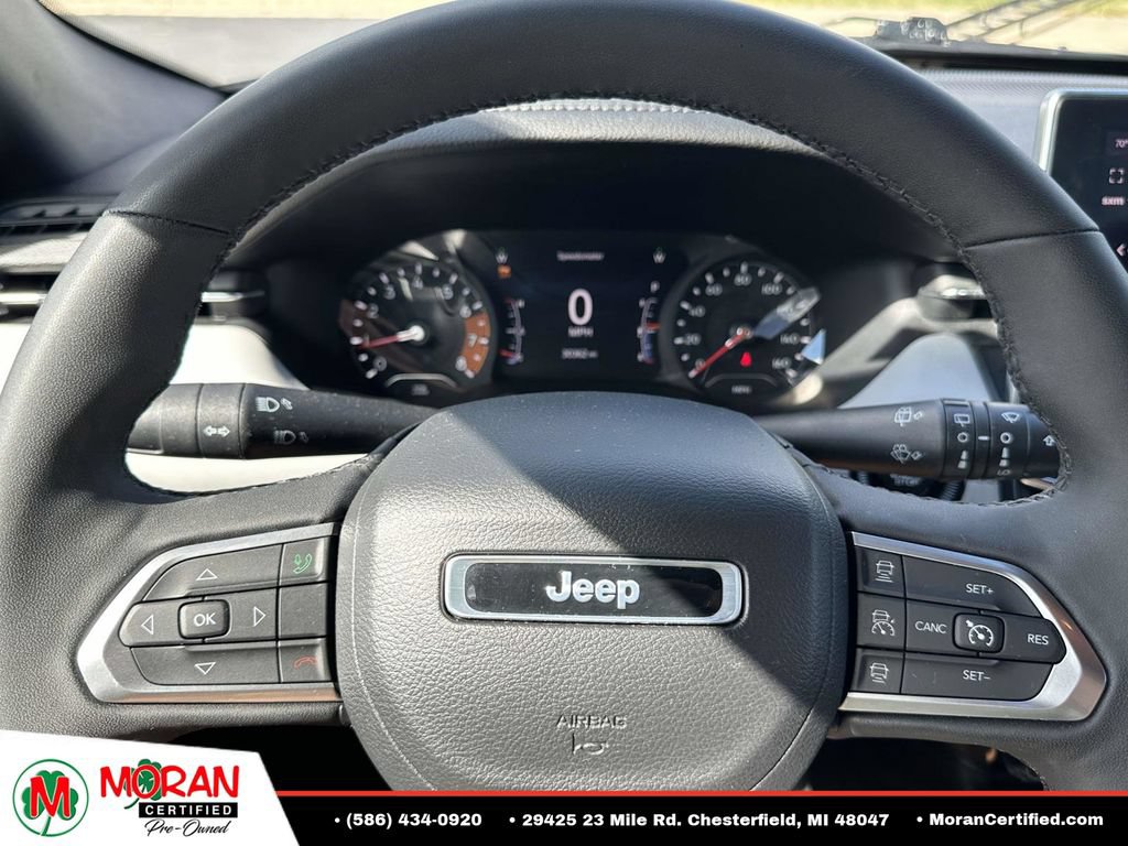 Used 2023 Jeep Compass Limited AWD/4WD image 18