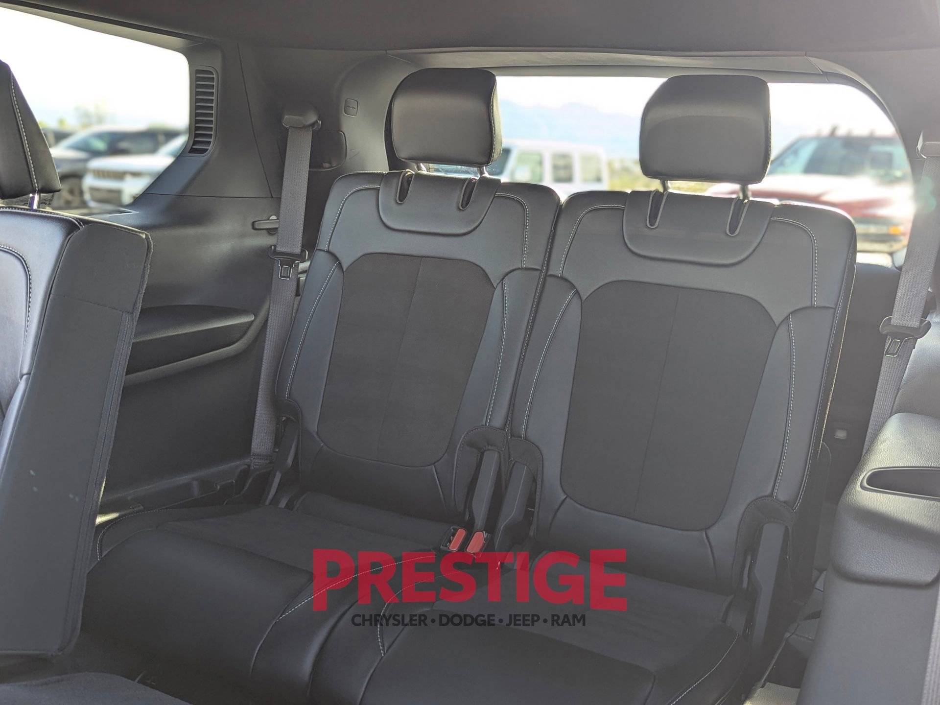 Used 2024 Jeep Grand Cherokee L Altitude image 35