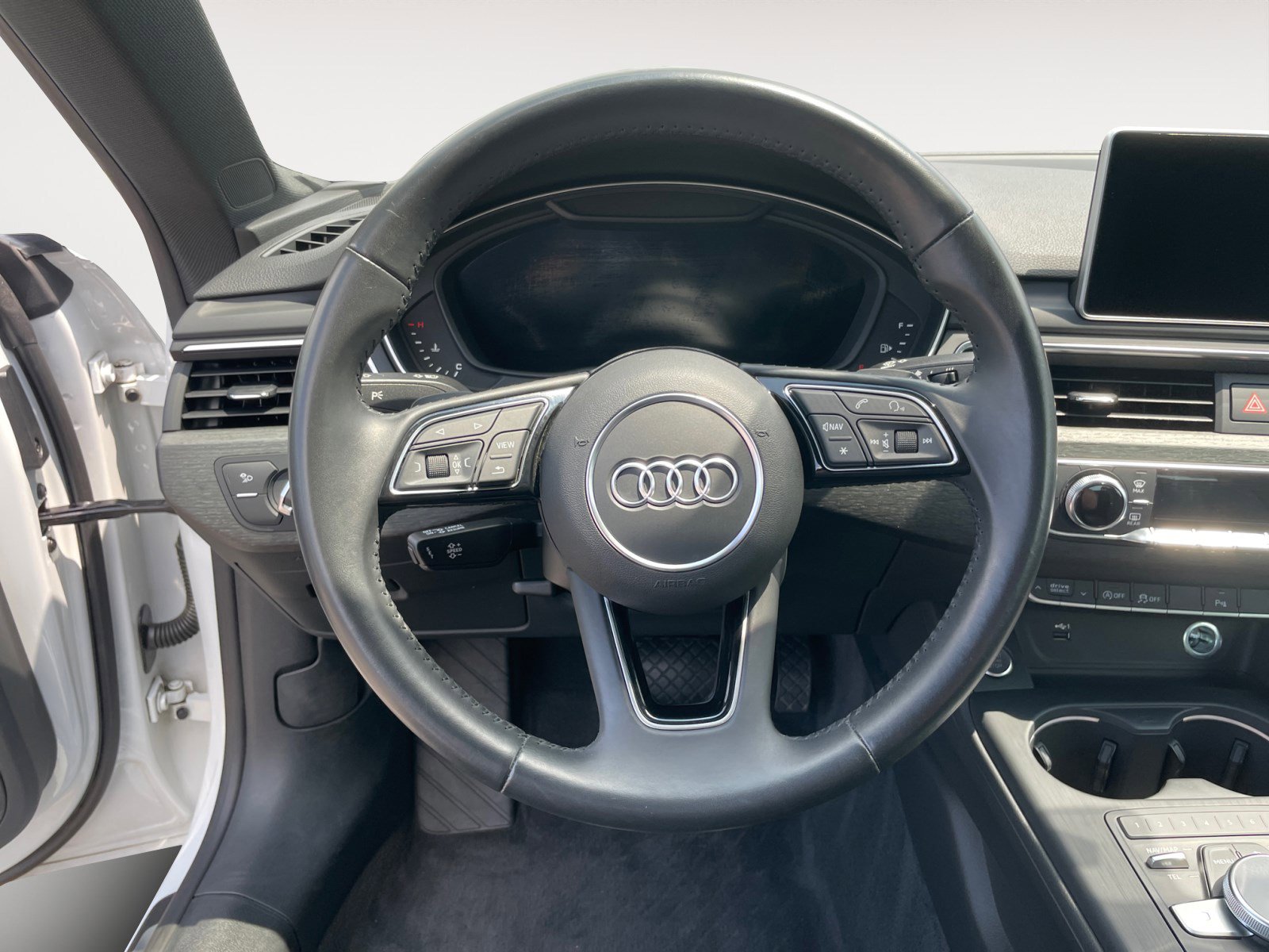 Used 2018 Audi A5 2.0T Premium Plus w/ Premium Plus image 9