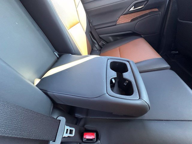 Used 2025 Lexus GX 550 w/ Cold Area Package AWD/4WD image 36