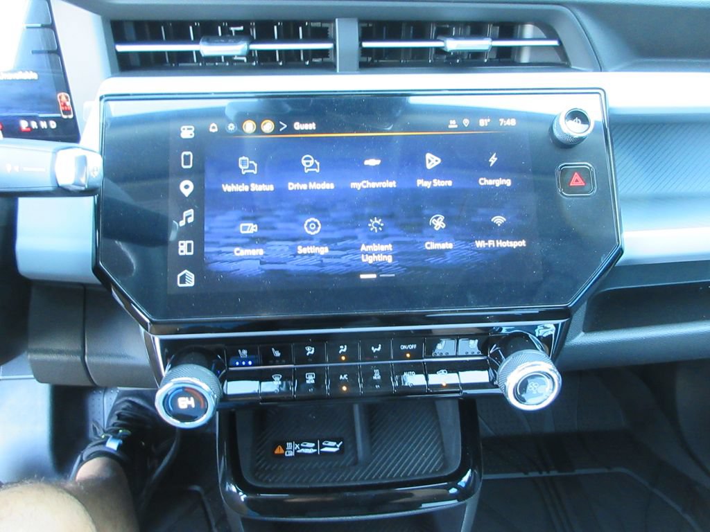 New 2027 Chevrolet Bolt RS w/ Technology Package FWD image 33
