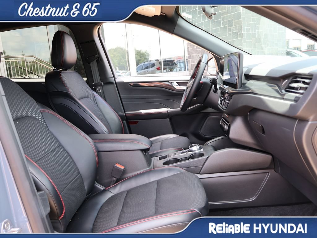Used 2024 Ford Escape ST-Line w/ Tech Pack #1 FWD image 10
