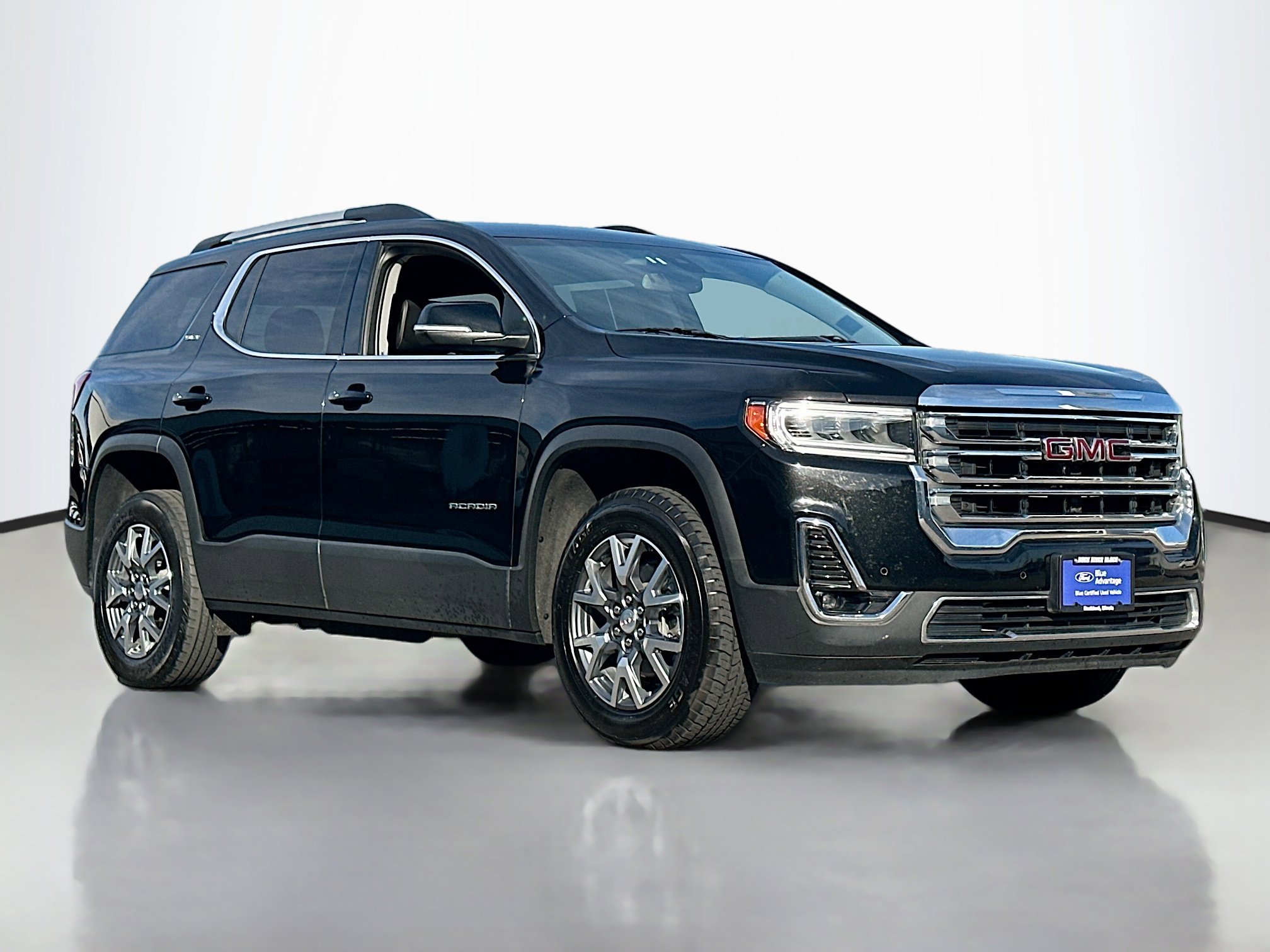 Used 2023 GMC Acadia SLT image 1