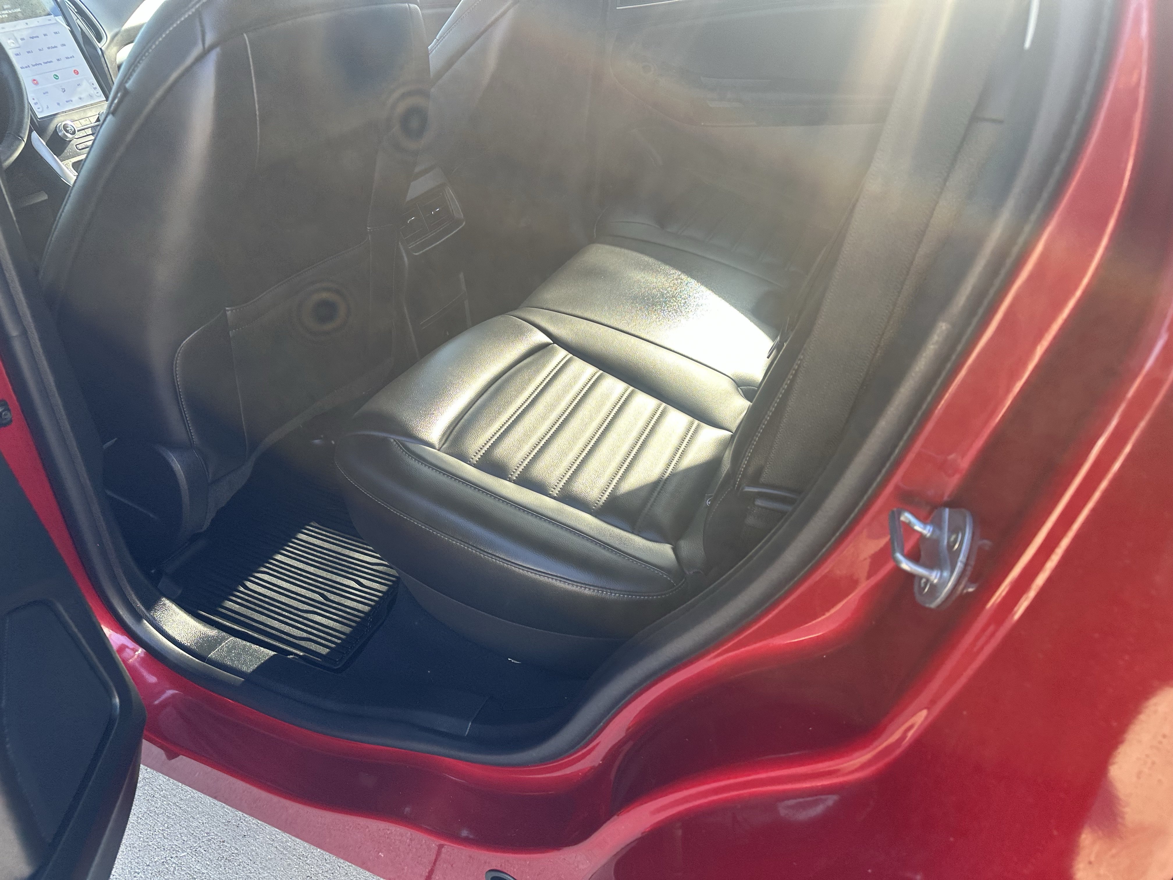 Used 2024 Ford Edge SEL AWD/4WD image 8