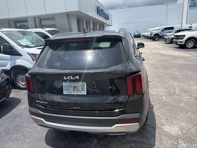 Used 2025 Kia Sorento S w/ Panoramic Sunroof Package FWD image 6