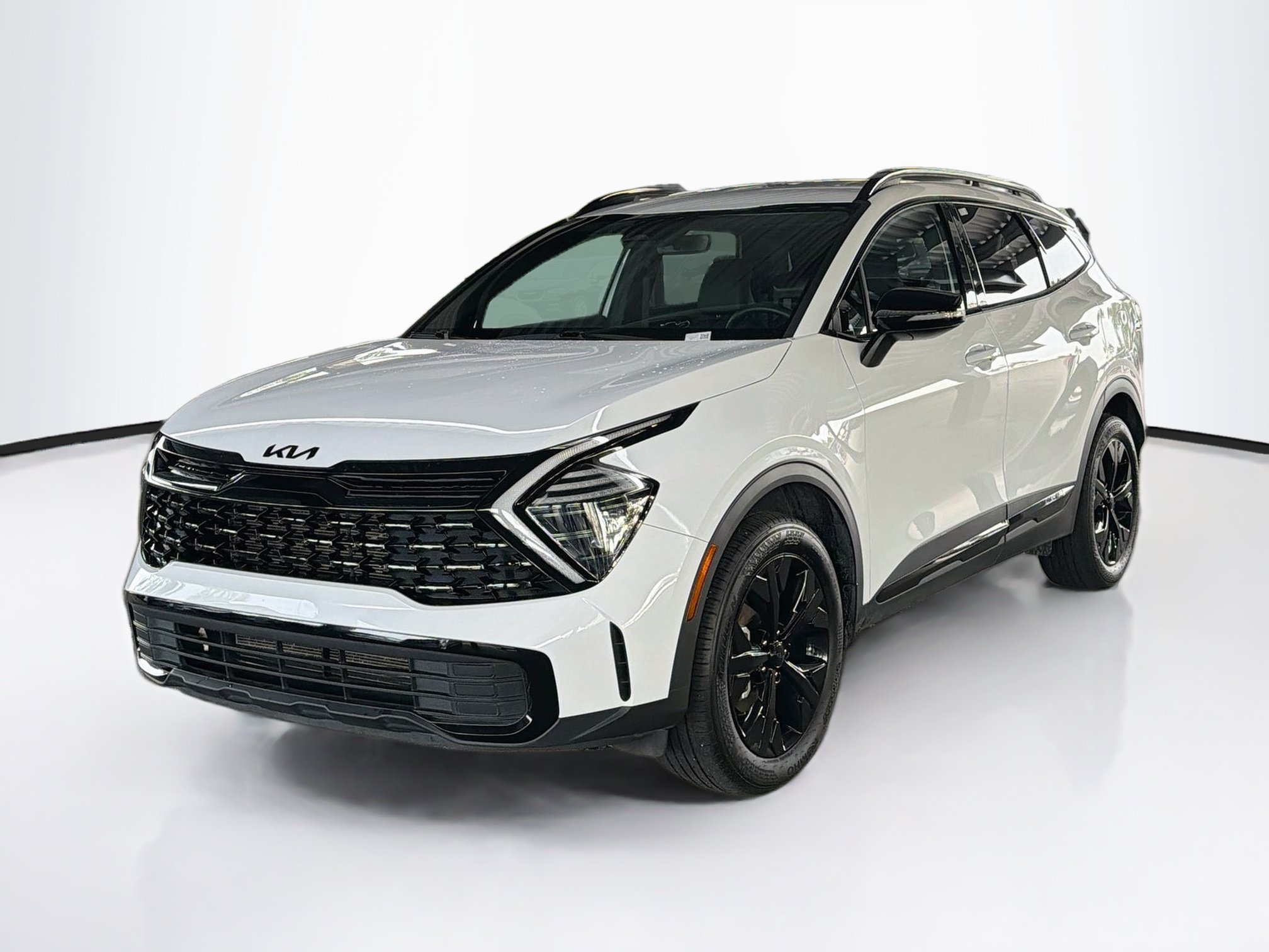 Used 2025 Kia Sportage X-Line AWD/4WD image 3